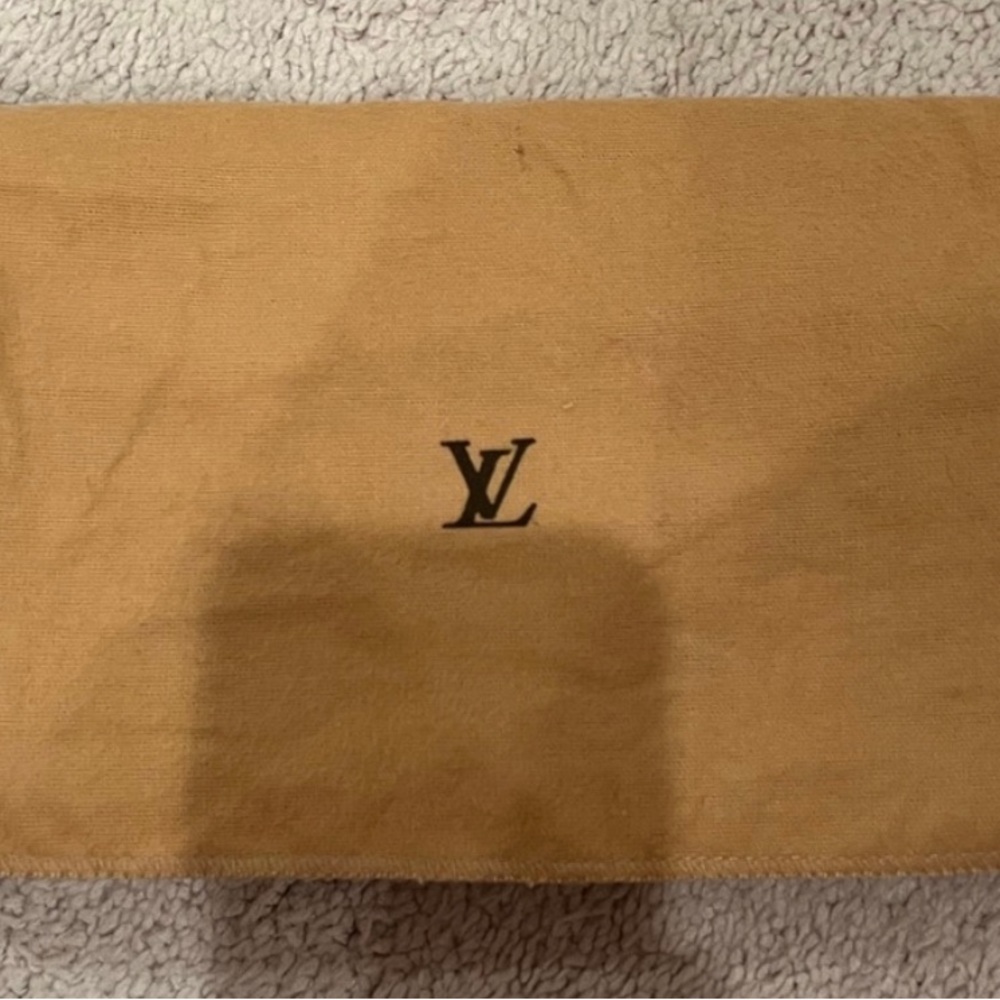 Louis Vuitton little red bag - Picture 4 of 10